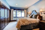 Master Bedroom - Highlands Slopeside 3 Bedroom Platinum - Gondola Resorts 
